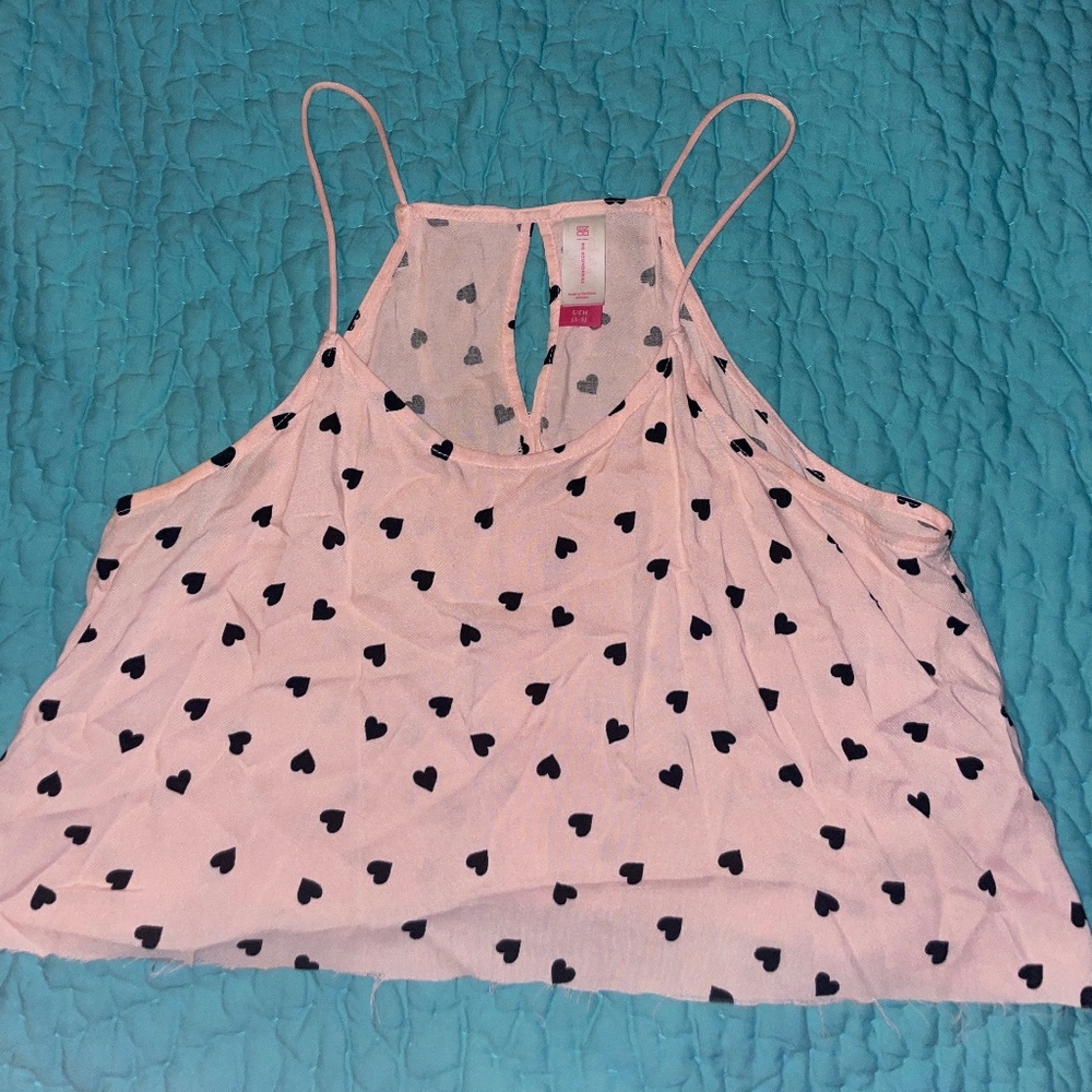 pink crop top